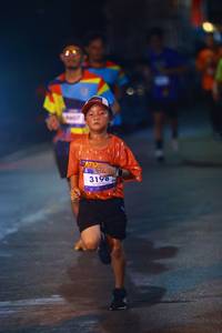 BIB: 3198
                            <button type="button" onclick="openModal(26252517)" class="btn btn-primary btn-sm float-right btn-popup" data-toggle="modal" data-target=".modal-high-quality">
                        <i class="fas fa-shopping-cart"></i> Add to Cart
                    </button>
                                            <button type="button" onclick="isThisMe(26252517, true)" class="btn btn-success btn-sm float-right btn-popup btn-isme hidden" data-toggle="tooltip" data-placement="bottom" title="นี่คือรูปของคุณใช่ไหม คลิกที่นี่เพื่อเอาเข้าอัลบั้ม">
                        <i class="fas fa-plus"></i> Add to album
                    </button>
                    <button type="button" onclick="isThisMe(26252517, false)" class="btn btn-warning btn-sm float-right btn-popup btn-isnotme hidden">
                        <i class="fas fa-ban"></i> Remove from album
                    </button>