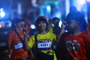 BIB: 4341
                            <button type="button" onclick="openModal(26255615)" class="btn btn-primary btn-sm float-right btn-popup" data-toggle="modal" data-target=".modal-high-quality">
                        <i class="fas fa-shopping-cart"></i> Add to Cart
                    </button>
                                            <button type="button" onclick="isThisMe(26255615, true)" class="btn btn-success btn-sm float-right btn-popup btn-isme hidden" data-toggle="tooltip" data-placement="bottom" title="นี่คือรูปของคุณใช่ไหม คลิกที่นี่เพื่อเอาเข้าอัลบั้ม">
                        <i class="fas fa-plus"></i> Add to album
                    </button>
                    <button type="button" onclick="isThisMe(26255615, false)" class="btn btn-warning btn-sm float-right btn-popup btn-isnotme hidden">
                        <i class="fas fa-ban"></i> Remove from album
                    </button>