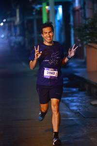 BIB: 3942
                            <button type="button" onclick="openModal(26252077)" class="btn btn-primary btn-sm float-right btn-popup" data-toggle="modal" data-target=".modal-high-quality">
                        <i class="fas fa-shopping-cart"></i> Add to Cart
                    </button>
                                            <button type="button" onclick="isThisMe(26252077, true)" class="btn btn-success btn-sm float-right btn-popup btn-isme hidden" data-toggle="tooltip" data-placement="bottom" title="นี่คือรูปของคุณใช่ไหม คลิกที่นี่เพื่อเอาเข้าอัลบั้ม">
                        <i class="fas fa-plus"></i> Add to album
                    </button>
                    <button type="button" onclick="isThisMe(26252077, false)" class="btn btn-warning btn-sm float-right btn-popup btn-isnotme hidden">
                        <i class="fas fa-ban"></i> Remove from album
                    </button>