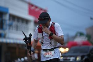 BIB: 5663
                            <button type="button" onclick="openModal(26219927)" class="btn btn-primary btn-sm float-right btn-popup" data-toggle="modal" data-target=".modal-high-quality">
                        <i class="fas fa-shopping-cart"></i> Add to Cart
                    </button>
                                            <button type="button" onclick="isThisMe(26219927, true)" class="btn btn-success btn-sm float-right btn-popup btn-isme hidden" data-toggle="tooltip" data-placement="bottom" title="นี่คือรูปของคุณใช่ไหม คลิกที่นี่เพื่อเอาเข้าอัลบั้ม">
                        <i class="fas fa-plus"></i> Add to album
                    </button>
                    <button type="button" onclick="isThisMe(26219927, false)" class="btn btn-warning btn-sm float-right btn-popup btn-isnotme hidden">
                        <i class="fas fa-ban"></i> Remove from album
                    </button>