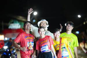 BIB: 4946, 3506
                            <button type="button" onclick="openModal(26226864)" class="btn btn-primary btn-sm float-right btn-popup" data-toggle="modal" data-target=".modal-high-quality">
                        <i class="fas fa-shopping-cart"></i> Add to Cart
                    </button>
                                            <button type="button" onclick="isThisMe(26226864, true)" class="btn btn-success btn-sm float-right btn-popup btn-isme hidden" data-toggle="tooltip" data-placement="bottom" title="นี่คือรูปของคุณใช่ไหม คลิกที่นี่เพื่อเอาเข้าอัลบั้ม">
                        <i class="fas fa-plus"></i> Add to album
                    </button>
                    <button type="button" onclick="isThisMe(26226864, false)" class="btn btn-warning btn-sm float-right btn-popup btn-isnotme hidden">
                        <i class="fas fa-ban"></i> Remove from album
                    </button>