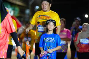 BIB: 4841, 3909
                            <button type="button" onclick="openModal(26225835)" class="btn btn-primary btn-sm float-right btn-popup" data-toggle="modal" data-target=".modal-high-quality">
                        <i class="fas fa-shopping-cart"></i> Add to Cart
                    </button>
                                            <button type="button" onclick="isThisMe(26225835, true)" class="btn btn-success btn-sm float-right btn-popup btn-isme hidden" data-toggle="tooltip" data-placement="bottom" title="นี่คือรูปของคุณใช่ไหม คลิกที่นี่เพื่อเอาเข้าอัลบั้ม">
                        <i class="fas fa-plus"></i> Add to album
                    </button>
                    <button type="button" onclick="isThisMe(26225835, false)" class="btn btn-warning btn-sm float-right btn-popup btn-isnotme hidden">
                        <i class="fas fa-ban"></i> Remove from album
                    </button>