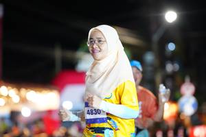 BIB: 4830
                            <button type="button" onclick="openModal(26225743)" class="btn btn-primary btn-sm float-right btn-popup" data-toggle="modal" data-target=".modal-high-quality">
                        <i class="fas fa-shopping-cart"></i> Add to Cart
                    </button>
                                            <button type="button" onclick="isThisMe(26225743, true)" class="btn btn-success btn-sm float-right btn-popup btn-isme hidden" data-toggle="tooltip" data-placement="bottom" title="นี่คือรูปของคุณใช่ไหม คลิกที่นี่เพื่อเอาเข้าอัลบั้ม">
                        <i class="fas fa-plus"></i> Add to album
                    </button>
                    <button type="button" onclick="isThisMe(26225743, false)" class="btn btn-warning btn-sm float-right btn-popup btn-isnotme hidden">
                        <i class="fas fa-ban"></i> Remove from album
                    </button>