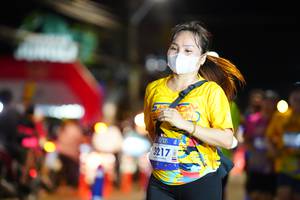 BIB: 3217
                            <button type="button" onclick="openModal(26222467)" class="btn btn-primary btn-sm float-right btn-popup" data-toggle="modal" data-target=".modal-high-quality">
                        <i class="fas fa-shopping-cart"></i> Add to Cart
                    </button>
                                            <button type="button" onclick="isThisMe(26222467, true)" class="btn btn-success btn-sm float-right btn-popup btn-isme hidden" data-toggle="tooltip" data-placement="bottom" title="นี่คือรูปของคุณใช่ไหม คลิกที่นี่เพื่อเอาเข้าอัลบั้ม">
                        <i class="fas fa-plus"></i> Add to album
                    </button>
                    <button type="button" onclick="isThisMe(26222467, false)" class="btn btn-warning btn-sm float-right btn-popup btn-isnotme hidden">
                        <i class="fas fa-ban"></i> Remove from album
                    </button>