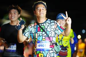 BIB: 4901
                            <button type="button" onclick="openModal(26225184)" class="btn btn-primary btn-sm float-right btn-popup" data-toggle="modal" data-target=".modal-high-quality">
                        <i class="fas fa-shopping-cart"></i> Add to Cart
                    </button>
                                            <button type="button" onclick="isThisMe(26225184, true)" class="btn btn-success btn-sm float-right btn-popup btn-isme hidden" data-toggle="tooltip" data-placement="bottom" title="นี่คือรูปของคุณใช่ไหม คลิกที่นี่เพื่อเอาเข้าอัลบั้ม">
                        <i class="fas fa-plus"></i> Add to album
                    </button>
                    <button type="button" onclick="isThisMe(26225184, false)" class="btn btn-warning btn-sm float-right btn-popup btn-isnotme hidden">
                        <i class="fas fa-ban"></i> Remove from album
                    </button>