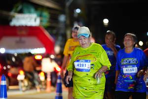 BIB: 4281, 4160
                            <button type="button" onclick="openModal(26224184)" class="btn btn-primary btn-sm float-right btn-popup" data-toggle="modal" data-target=".modal-high-quality">
                        <i class="fas fa-shopping-cart"></i> Add to Cart
                    </button>
                                            <button type="button" onclick="isThisMe(26224184, true)" class="btn btn-success btn-sm float-right btn-popup btn-isme hidden" data-toggle="tooltip" data-placement="bottom" title="นี่คือรูปของคุณใช่ไหม คลิกที่นี่เพื่อเอาเข้าอัลบั้ม">
                        <i class="fas fa-plus"></i> Add to album
                    </button>
                    <button type="button" onclick="isThisMe(26224184, false)" class="btn btn-warning btn-sm float-right btn-popup btn-isnotme hidden">
                        <i class="fas fa-ban"></i> Remove from album
                    </button>