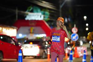 BIB: 4767
                            <button type="button" onclick="openModal(26221510)" class="btn btn-primary btn-sm float-right btn-popup" data-toggle="modal" data-target=".modal-high-quality">
                        <i class="fas fa-shopping-cart"></i> Add to Cart
                    </button>
                                            <button type="button" onclick="isThisMe(26221510, true)" class="btn btn-success btn-sm float-right btn-popup btn-isme hidden" data-toggle="tooltip" data-placement="bottom" title="นี่คือรูปของคุณใช่ไหม คลิกที่นี่เพื่อเอาเข้าอัลบั้ม">
                        <i class="fas fa-plus"></i> Add to album
                    </button>
                    <button type="button" onclick="isThisMe(26221510, false)" class="btn btn-warning btn-sm float-right btn-popup btn-isnotme hidden">
                        <i class="fas fa-ban"></i> Remove from album
                    </button>