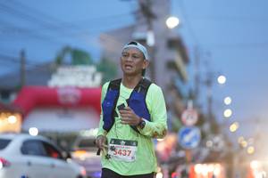 BIB: 5437
                            <button type="button" onclick="openModal(26220483)" class="btn btn-primary btn-sm float-right btn-popup" data-toggle="modal" data-target=".modal-high-quality">
                        <i class="fas fa-shopping-cart"></i> Add to Cart
                    </button>
                                            <button type="button" onclick="isThisMe(26220483, true)" class="btn btn-success btn-sm float-right btn-popup btn-isme hidden" data-toggle="tooltip" data-placement="bottom" title="นี่คือรูปของคุณใช่ไหม คลิกที่นี่เพื่อเอาเข้าอัลบั้ม">
                        <i class="fas fa-plus"></i> Add to album
                    </button>
                    <button type="button" onclick="isThisMe(26220483, false)" class="btn btn-warning btn-sm float-right btn-popup btn-isnotme hidden">
                        <i class="fas fa-ban"></i> Remove from album
                    </button>