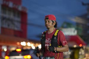 BIB: 1053
                            <button type="button" onclick="openModal(26220830)" class="btn btn-primary btn-sm float-right btn-popup" data-toggle="modal" data-target=".modal-high-quality">
                        <i class="fas fa-shopping-cart"></i> Add to Cart
                    </button>
                                            <button type="button" onclick="isThisMe(26220830, true)" class="btn btn-success btn-sm float-right btn-popup btn-isme hidden" data-toggle="tooltip" data-placement="bottom" title="นี่คือรูปของคุณใช่ไหม คลิกที่นี่เพื่อเอาเข้าอัลบั้ม">
                        <i class="fas fa-plus"></i> Add to album
                    </button>
                    <button type="button" onclick="isThisMe(26220830, false)" class="btn btn-warning btn-sm float-right btn-popup btn-isnotme hidden">
                        <i class="fas fa-ban"></i> Remove from album
                    </button>