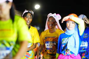 BIB: 4730, 731
                            <button type="button" onclick="openModal(26223671)" class="btn btn-primary btn-sm float-right btn-popup" data-toggle="modal" data-target=".modal-high-quality">
                        <i class="fas fa-shopping-cart"></i> Add to Cart
                    </button>
                                            <button type="button" onclick="isThisMe(26223671, true)" class="btn btn-success btn-sm float-right btn-popup btn-isme hidden" data-toggle="tooltip" data-placement="bottom" title="นี่คือรูปของคุณใช่ไหม คลิกที่นี่เพื่อเอาเข้าอัลบั้ม">
                        <i class="fas fa-plus"></i> Add to album
                    </button>
                    <button type="button" onclick="isThisMe(26223671, false)" class="btn btn-warning btn-sm float-right btn-popup btn-isnotme hidden">
                        <i class="fas fa-ban"></i> Remove from album
                    </button>