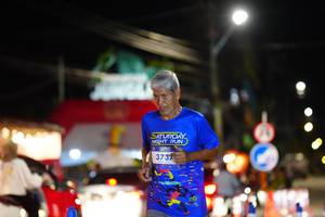 BIB: 3737
                            <button type="button" onclick="openModal(26221638)" class="btn btn-primary btn-sm float-right btn-popup" data-toggle="modal" data-target=".modal-high-quality">
                        <i class="fas fa-shopping-cart"></i> Add to Cart
                    </button>
                                            <button type="button" onclick="isThisMe(26221638, true)" class="btn btn-success btn-sm float-right btn-popup btn-isme hidden" data-toggle="tooltip" data-placement="bottom" title="นี่คือรูปของคุณใช่ไหม คลิกที่นี่เพื่อเอาเข้าอัลบั้ม">
                        <i class="fas fa-plus"></i> Add to album
                    </button>
                    <button type="button" onclick="isThisMe(26221638, false)" class="btn btn-warning btn-sm float-right btn-popup btn-isnotme hidden">
                        <i class="fas fa-ban"></i> Remove from album
                    </button>