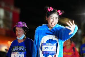 BIB: 3239
                            <button type="button" onclick="openModal(26224378)" class="btn btn-primary btn-sm float-right btn-popup" data-toggle="modal" data-target=".modal-high-quality">
                        <i class="fas fa-shopping-cart"></i> Add to Cart
                    </button>
                                            <button type="button" onclick="isThisMe(26224378, true)" class="btn btn-success btn-sm float-right btn-popup btn-isme hidden" data-toggle="tooltip" data-placement="bottom" title="นี่คือรูปของคุณใช่ไหม คลิกที่นี่เพื่อเอาเข้าอัลบั้ม">
                        <i class="fas fa-plus"></i> Add to album
                    </button>
                    <button type="button" onclick="isThisMe(26224378, false)" class="btn btn-warning btn-sm float-right btn-popup btn-isnotme hidden">
                        <i class="fas fa-ban"></i> Remove from album
                    </button>