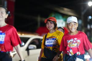 BIB: 4341
                            <button type="button" onclick="openModal(26225898)" class="btn btn-primary btn-sm float-right btn-popup" data-toggle="modal" data-target=".modal-high-quality">
                        <i class="fas fa-shopping-cart"></i> Add to Cart
                    </button>
                                            <button type="button" onclick="isThisMe(26225898, true)" class="btn btn-success btn-sm float-right btn-popup btn-isme hidden" data-toggle="tooltip" data-placement="bottom" title="นี่คือรูปของคุณใช่ไหม คลิกที่นี่เพื่อเอาเข้าอัลบั้ม">
                        <i class="fas fa-plus"></i> Add to album
                    </button>
                    <button type="button" onclick="isThisMe(26225898, false)" class="btn btn-warning btn-sm float-right btn-popup btn-isnotme hidden">
                        <i class="fas fa-ban"></i> Remove from album
                    </button>