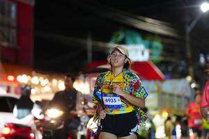 BIB: 4935
                            <button type="button" onclick="openModal(26222608)" class="btn btn-primary btn-sm float-right btn-popup" data-toggle="modal" data-target=".modal-high-quality">
                        <i class="fas fa-shopping-cart"></i> Add to Cart
                    </button>
                                            <button type="button" onclick="isThisMe(26222608, true)" class="btn btn-success btn-sm float-right btn-popup btn-isme hidden" data-toggle="tooltip" data-placement="bottom" title="นี่คือรูปของคุณใช่ไหม คลิกที่นี่เพื่อเอาเข้าอัลบั้ม">
                        <i class="fas fa-plus"></i> Add to album
                    </button>
                    <button type="button" onclick="isThisMe(26222608, false)" class="btn btn-warning btn-sm float-right btn-popup btn-isnotme hidden">
                        <i class="fas fa-ban"></i> Remove from album
                    </button>