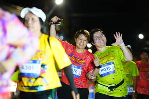 BIB: 4301, 4028, 126
                            <button type="button" onclick="openModal(26224100)" class="btn btn-primary btn-sm float-right btn-popup" data-toggle="modal" data-target=".modal-high-quality">
                        <i class="fas fa-shopping-cart"></i> Add to Cart
                    </button>
                                            <button type="button" onclick="isThisMe(26224100, true)" class="btn btn-success btn-sm float-right btn-popup btn-isme hidden" data-toggle="tooltip" data-placement="bottom" title="นี่คือรูปของคุณใช่ไหม คลิกที่นี่เพื่อเอาเข้าอัลบั้ม">
                        <i class="fas fa-plus"></i> Add to album
                    </button>
                    <button type="button" onclick="isThisMe(26224100, false)" class="btn btn-warning btn-sm float-right btn-popup btn-isnotme hidden">
                        <i class="fas fa-ban"></i> Remove from album
                    </button>