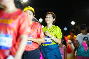 BIB: 381
                            <button type="button" onclick="openModal(26223221)" class="btn btn-primary btn-sm float-right btn-popup" data-toggle="modal" data-target=".modal-high-quality">
                        <i class="fas fa-shopping-cart"></i> Add to Cart
                    </button>
                                            <button type="button" onclick="isThisMe(26223221, true)" class="btn btn-success btn-sm float-right btn-popup btn-isme hidden" data-toggle="tooltip" data-placement="bottom" title="นี่คือรูปของคุณใช่ไหม คลิกที่นี่เพื่อเอาเข้าอัลบั้ม">
                        <i class="fas fa-plus"></i> Add to album
                    </button>
                    <button type="button" onclick="isThisMe(26223221, false)" class="btn btn-warning btn-sm float-right btn-popup btn-isnotme hidden">
                        <i class="fas fa-ban"></i> Remove from album
                    </button>