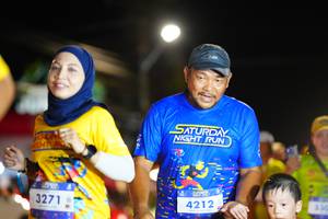 BIB: 3271, 4212, 330
                            <button type="button" onclick="openModal(26223607)" class="btn btn-primary btn-sm float-right btn-popup" data-toggle="modal" data-target=".modal-high-quality">
                        <i class="fas fa-shopping-cart"></i> Add to Cart
                    </button>
                                            <button type="button" onclick="isThisMe(26223607, true)" class="btn btn-success btn-sm float-right btn-popup btn-isme hidden" data-toggle="tooltip" data-placement="bottom" title="นี่คือรูปของคุณใช่ไหม คลิกที่นี่เพื่อเอาเข้าอัลบั้ม">
                        <i class="fas fa-plus"></i> Add to album
                    </button>
                    <button type="button" onclick="isThisMe(26223607, false)" class="btn btn-warning btn-sm float-right btn-popup btn-isnotme hidden">
                        <i class="fas fa-ban"></i> Remove from album
                    </button>