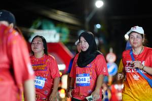 BIB: 1986, 4048
                            <button type="button" onclick="openModal(26224195)" class="btn btn-primary btn-sm float-right btn-popup" data-toggle="modal" data-target=".modal-high-quality">
                        <i class="fas fa-shopping-cart"></i> Add to Cart
                    </button>
                                            <button type="button" onclick="isThisMe(26224195, true)" class="btn btn-success btn-sm float-right btn-popup btn-isme hidden" data-toggle="tooltip" data-placement="bottom" title="นี่คือรูปของคุณใช่ไหม คลิกที่นี่เพื่อเอาเข้าอัลบั้ม">
                        <i class="fas fa-plus"></i> Add to album
                    </button>
                    <button type="button" onclick="isThisMe(26224195, false)" class="btn btn-warning btn-sm float-right btn-popup btn-isnotme hidden">
                        <i class="fas fa-ban"></i> Remove from album
                    </button>