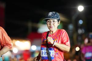 BIB: 322
                            <button type="button" onclick="openModal(26225746)" class="btn btn-primary btn-sm float-right btn-popup" data-toggle="modal" data-target=".modal-high-quality">
                        <i class="fas fa-shopping-cart"></i> Add to Cart
                    </button>
                                            <button type="button" onclick="isThisMe(26225746, true)" class="btn btn-success btn-sm float-right btn-popup btn-isme hidden" data-toggle="tooltip" data-placement="bottom" title="นี่คือรูปของคุณใช่ไหม คลิกที่นี่เพื่อเอาเข้าอัลบั้ม">
                        <i class="fas fa-plus"></i> Add to album
                    </button>
                    <button type="button" onclick="isThisMe(26225746, false)" class="btn btn-warning btn-sm float-right btn-popup btn-isnotme hidden">
                        <i class="fas fa-ban"></i> Remove from album
                    </button>