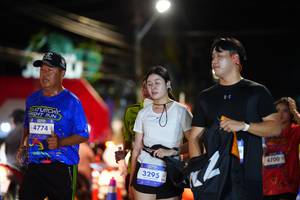 BIB: 4774, 4700, 3295
                            <button type="button" onclick="openModal(26221892)" class="btn btn-primary btn-sm float-right btn-popup" data-toggle="modal" data-target=".modal-high-quality">
                        <i class="fas fa-shopping-cart"></i> Add to Cart
                    </button>
                                            <button type="button" onclick="isThisMe(26221892, true)" class="btn btn-success btn-sm float-right btn-popup btn-isme hidden" data-toggle="tooltip" data-placement="bottom" title="นี่คือรูปของคุณใช่ไหม คลิกที่นี่เพื่อเอาเข้าอัลบั้ม">
                        <i class="fas fa-plus"></i> Add to album
                    </button>
                    <button type="button" onclick="isThisMe(26221892, false)" class="btn btn-warning btn-sm float-right btn-popup btn-isnotme hidden">
                        <i class="fas fa-ban"></i> Remove from album
                    </button>