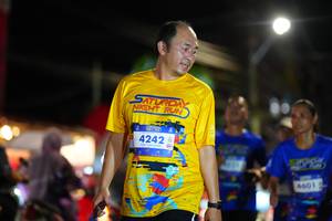 BIB: 4242, 4601
                            <button type="button" onclick="openModal(26222487)" class="btn btn-primary btn-sm float-right btn-popup" data-toggle="modal" data-target=".modal-high-quality">
                        <i class="fas fa-shopping-cart"></i> Add to Cart
                    </button>
                                            <button type="button" onclick="isThisMe(26222487, true)" class="btn btn-success btn-sm float-right btn-popup btn-isme hidden" data-toggle="tooltip" data-placement="bottom" title="นี่คือรูปของคุณใช่ไหม คลิกที่นี่เพื่อเอาเข้าอัลบั้ม">
                        <i class="fas fa-plus"></i> Add to album
                    </button>
                    <button type="button" onclick="isThisMe(26222487, false)" class="btn btn-warning btn-sm float-right btn-popup btn-isnotme hidden">
                        <i class="fas fa-ban"></i> Remove from album
                    </button>