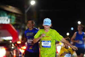 BIB: 336, 4297, 3028
                            <button type="button" onclick="openModal(26221513)" class="btn btn-primary btn-sm float-right btn-popup" data-toggle="modal" data-target=".modal-high-quality">
                        <i class="fas fa-shopping-cart"></i> Add to Cart
                    </button>
                                            <button type="button" onclick="isThisMe(26221513, true)" class="btn btn-success btn-sm float-right btn-popup btn-isme hidden" data-toggle="tooltip" data-placement="bottom" title="นี่คือรูปของคุณใช่ไหม คลิกที่นี่เพื่อเอาเข้าอัลบั้ม">
                        <i class="fas fa-plus"></i> Add to album
                    </button>
                    <button type="button" onclick="isThisMe(26221513, false)" class="btn btn-warning btn-sm float-right btn-popup btn-isnotme hidden">
                        <i class="fas fa-ban"></i> Remove from album
                    </button>