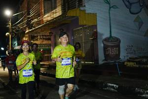 BIB: 3098, 3670
                            <button type="button" onclick="openModal(26228652)" class="btn btn-primary btn-sm float-right btn-popup" data-toggle="modal" data-target=".modal-high-quality">
                        <i class="fas fa-shopping-cart"></i> Add to Cart
                    </button>
                                            <button type="button" onclick="isThisMe(26228652, true)" class="btn btn-success btn-sm float-right btn-popup btn-isme hidden" data-toggle="tooltip" data-placement="bottom" title="นี่คือรูปของคุณใช่ไหม คลิกที่นี่เพื่อเอาเข้าอัลบั้ม">
                        <i class="fas fa-plus"></i> Add to album
                    </button>
                    <button type="button" onclick="isThisMe(26228652, false)" class="btn btn-warning btn-sm float-right btn-popup btn-isnotme hidden">
                        <i class="fas fa-ban"></i> Remove from album
                    </button>