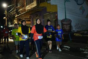 BIB: 996, 3997, 1707
                            <button type="button" onclick="openModal(26230579)" class="btn btn-primary btn-sm float-right btn-popup" data-toggle="modal" data-target=".modal-high-quality">
                        <i class="fas fa-shopping-cart"></i> Add to Cart
                    </button>
                                            <button type="button" onclick="isThisMe(26230579, true)" class="btn btn-success btn-sm float-right btn-popup btn-isme hidden" data-toggle="tooltip" data-placement="bottom" title="นี่คือรูปของคุณใช่ไหม คลิกที่นี่เพื่อเอาเข้าอัลบั้ม">
                        <i class="fas fa-plus"></i> Add to album
                    </button>
                    <button type="button" onclick="isThisMe(26230579, false)" class="btn btn-warning btn-sm float-right btn-popup btn-isnotme hidden">
                        <i class="fas fa-ban"></i> Remove from album
                    </button>