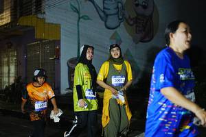 BIB: 474, 3303, 3007
                            <button type="button" onclick="openModal(26231753)" class="btn btn-primary btn-sm float-right btn-popup" data-toggle="modal" data-target=".modal-high-quality">
                        <i class="fas fa-shopping-cart"></i> Add to Cart
                    </button>
                                            <button type="button" onclick="isThisMe(26231753, true)" class="btn btn-success btn-sm float-right btn-popup btn-isme hidden" data-toggle="tooltip" data-placement="bottom" title="นี่คือรูปของคุณใช่ไหม คลิกที่นี่เพื่อเอาเข้าอัลบั้ม">
                        <i class="fas fa-plus"></i> Add to album
                    </button>
                    <button type="button" onclick="isThisMe(26231753, false)" class="btn btn-warning btn-sm float-right btn-popup btn-isnotme hidden">
                        <i class="fas fa-ban"></i> Remove from album
                    </button>