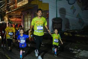 BIB: 3405, 4604, 4141, 4603
                            <button type="button" onclick="openModal(26229105)" class="btn btn-primary btn-sm float-right btn-popup" data-toggle="modal" data-target=".modal-high-quality">
                        <i class="fas fa-shopping-cart"></i> Add to Cart
                    </button>
                                            <button type="button" onclick="isThisMe(26229105, true)" class="btn btn-success btn-sm float-right btn-popup btn-isme hidden" data-toggle="tooltip" data-placement="bottom" title="นี่คือรูปของคุณใช่ไหม คลิกที่นี่เพื่อเอาเข้าอัลบั้ม">
                        <i class="fas fa-plus"></i> Add to album
                    </button>
                    <button type="button" onclick="isThisMe(26229105, false)" class="btn btn-warning btn-sm float-right btn-popup btn-isnotme hidden">
                        <i class="fas fa-ban"></i> Remove from album
                    </button>