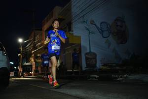 BIB: 3252
                            <button type="button" onclick="openModal(26226304)" class="btn btn-primary btn-sm float-right btn-popup" data-toggle="modal" data-target=".modal-high-quality">
                        <i class="fas fa-shopping-cart"></i> Add to Cart
                    </button>
                                            <button type="button" onclick="isThisMe(26226304, true)" class="btn btn-success btn-sm float-right btn-popup btn-isme hidden" data-toggle="tooltip" data-placement="bottom" title="นี่คือรูปของคุณใช่ไหม คลิกที่นี่เพื่อเอาเข้าอัลบั้ม">
                        <i class="fas fa-plus"></i> Add to album
                    </button>
                    <button type="button" onclick="isThisMe(26226304, false)" class="btn btn-warning btn-sm float-right btn-popup btn-isnotme hidden">
                        <i class="fas fa-ban"></i> Remove from album
                    </button>