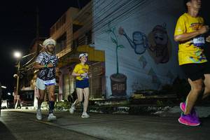 BIB: 3629
                            <button type="button" onclick="openModal(26226597)" class="btn btn-primary btn-sm float-right btn-popup" data-toggle="modal" data-target=".modal-high-quality">
                        <i class="fas fa-shopping-cart"></i> Add to Cart
                    </button>
                                            <button type="button" onclick="isThisMe(26226597, true)" class="btn btn-success btn-sm float-right btn-popup btn-isme hidden" data-toggle="tooltip" data-placement="bottom" title="นี่คือรูปของคุณใช่ไหม คลิกที่นี่เพื่อเอาเข้าอัลบั้ม">
                        <i class="fas fa-plus"></i> Add to album
                    </button>
                    <button type="button" onclick="isThisMe(26226597, false)" class="btn btn-warning btn-sm float-right btn-popup btn-isnotme hidden">
                        <i class="fas fa-ban"></i> Remove from album
                    </button>