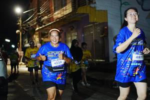 BIB: 4258, 491
                            <button type="button" onclick="openModal(26227453)" class="btn btn-primary btn-sm float-right btn-popup" data-toggle="modal" data-target=".modal-high-quality">
                        <i class="fas fa-shopping-cart"></i> Add to Cart
                    </button>
                                            <button type="button" onclick="isThisMe(26227453, true)" class="btn btn-success btn-sm float-right btn-popup btn-isme hidden" data-toggle="tooltip" data-placement="bottom" title="นี่คือรูปของคุณใช่ไหม คลิกที่นี่เพื่อเอาเข้าอัลบั้ม">
                        <i class="fas fa-plus"></i> Add to album
                    </button>
                    <button type="button" onclick="isThisMe(26227453, false)" class="btn btn-warning btn-sm float-right btn-popup btn-isnotme hidden">
                        <i class="fas fa-ban"></i> Remove from album
                    </button>