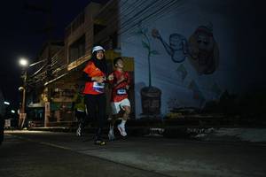 BIB: 443
                            <button type="button" onclick="openModal(26226174)" class="btn btn-primary btn-sm float-right btn-popup" data-toggle="modal" data-target=".modal-high-quality">
                        <i class="fas fa-shopping-cart"></i> Add to Cart
                    </button>
                                            <button type="button" onclick="isThisMe(26226174, true)" class="btn btn-success btn-sm float-right btn-popup btn-isme hidden" data-toggle="tooltip" data-placement="bottom" title="นี่คือรูปของคุณใช่ไหม คลิกที่นี่เพื่อเอาเข้าอัลบั้ม">
                        <i class="fas fa-plus"></i> Add to album
                    </button>
                    <button type="button" onclick="isThisMe(26226174, false)" class="btn btn-warning btn-sm float-right btn-popup btn-isnotme hidden">
                        <i class="fas fa-ban"></i> Remove from album
                    </button>