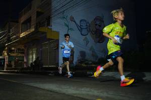 BIB: 31952
                            <button type="button" onclick="openModal(26226329)" class="btn btn-primary btn-sm float-right btn-popup" data-toggle="modal" data-target=".modal-high-quality">
                        <i class="fas fa-shopping-cart"></i> Add to Cart
                    </button>
                                            <button type="button" onclick="isThisMe(26226329, true)" class="btn btn-success btn-sm float-right btn-popup btn-isme hidden" data-toggle="tooltip" data-placement="bottom" title="นี่คือรูปของคุณใช่ไหม คลิกที่นี่เพื่อเอาเข้าอัลบั้ม">
                        <i class="fas fa-plus"></i> Add to album
                    </button>
                    <button type="button" onclick="isThisMe(26226329, false)" class="btn btn-warning btn-sm float-right btn-popup btn-isnotme hidden">
                        <i class="fas fa-ban"></i> Remove from album
                    </button>