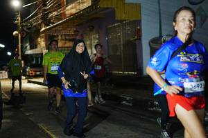 BIB: 4130, 3692
                            <button type="button" onclick="openModal(26227402)" class="btn btn-primary btn-sm float-right btn-popup" data-toggle="modal" data-target=".modal-high-quality">
                        <i class="fas fa-shopping-cart"></i> Add to Cart
                    </button>
                                            <button type="button" onclick="isThisMe(26227402, true)" class="btn btn-success btn-sm float-right btn-popup btn-isme hidden" data-toggle="tooltip" data-placement="bottom" title="นี่คือรูปของคุณใช่ไหม คลิกที่นี่เพื่อเอาเข้าอัลบั้ม">
                        <i class="fas fa-plus"></i> Add to album
                    </button>
                    <button type="button" onclick="isThisMe(26227402, false)" class="btn btn-warning btn-sm float-right btn-popup btn-isnotme hidden">
                        <i class="fas fa-ban"></i> Remove from album
                    </button>