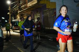 BIB: 2692
                            <button type="button" onclick="openModal(26227399)" class="btn btn-primary btn-sm float-right btn-popup" data-toggle="modal" data-target=".modal-high-quality">
                        <i class="fas fa-shopping-cart"></i> Add to Cart
                    </button>
                                            <button type="button" onclick="isThisMe(26227399, true)" class="btn btn-success btn-sm float-right btn-popup btn-isme hidden" data-toggle="tooltip" data-placement="bottom" title="นี่คือรูปของคุณใช่ไหม คลิกที่นี่เพื่อเอาเข้าอัลบั้ม">
                        <i class="fas fa-plus"></i> Add to album
                    </button>
                    <button type="button" onclick="isThisMe(26227399, false)" class="btn btn-warning btn-sm float-right btn-popup btn-isnotme hidden">
                        <i class="fas fa-ban"></i> Remove from album
                    </button>