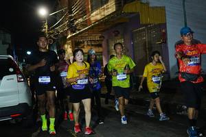 BIB: 4661, 3375, 4914, 3558, 702
                            <button type="button" onclick="openModal(26228018)" class="btn btn-primary btn-sm float-right btn-popup" data-toggle="modal" data-target=".modal-high-quality">
                        <i class="fas fa-shopping-cart"></i> Add to Cart
                    </button>
                                            <button type="button" onclick="isThisMe(26228018, true)" class="btn btn-success btn-sm float-right btn-popup btn-isme hidden" data-toggle="tooltip" data-placement="bottom" title="นี่คือรูปของคุณใช่ไหม คลิกที่นี่เพื่อเอาเข้าอัลบั้ม">
                        <i class="fas fa-plus"></i> Add to album
                    </button>
                    <button type="button" onclick="isThisMe(26228018, false)" class="btn btn-warning btn-sm float-right btn-popup btn-isnotme hidden">
                        <i class="fas fa-ban"></i> Remove from album
                    </button>