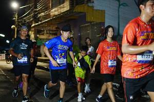 BIB: 4122, 3859, 3630
                            <button type="button" onclick="openModal(26226856)" class="btn btn-primary btn-sm float-right btn-popup" data-toggle="modal" data-target=".modal-high-quality">
                        <i class="fas fa-shopping-cart"></i> Add to Cart
                    </button>
                                            <button type="button" onclick="isThisMe(26226856, true)" class="btn btn-success btn-sm float-right btn-popup btn-isme hidden" data-toggle="tooltip" data-placement="bottom" title="นี่คือรูปของคุณใช่ไหม คลิกที่นี่เพื่อเอาเข้าอัลบั้ม">
                        <i class="fas fa-plus"></i> Add to album
                    </button>
                    <button type="button" onclick="isThisMe(26226856, false)" class="btn btn-warning btn-sm float-right btn-popup btn-isnotme hidden">
                        <i class="fas fa-ban"></i> Remove from album
                    </button>