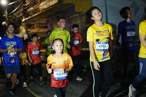 BIB: 4330, 3362, 4922
                            <button type="button" onclick="openModal(26228544)" class="btn btn-primary btn-sm float-right btn-popup" data-toggle="modal" data-target=".modal-high-quality">
                        <i class="fas fa-shopping-cart"></i> Add to Cart
                    </button>
                                            <button type="button" onclick="isThisMe(26228544, true)" class="btn btn-success btn-sm float-right btn-popup btn-isme hidden" data-toggle="tooltip" data-placement="bottom" title="นี่คือรูปของคุณใช่ไหม คลิกที่นี่เพื่อเอาเข้าอัลบั้ม">
                        <i class="fas fa-plus"></i> Add to album
                    </button>
                    <button type="button" onclick="isThisMe(26228544, false)" class="btn btn-warning btn-sm float-right btn-popup btn-isnotme hidden">
                        <i class="fas fa-ban"></i> Remove from album
                    </button>