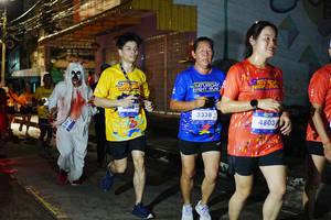 BIB: 008, 3338, 4803
                            <button type="button" onclick="openModal(26227096)" class="btn btn-primary btn-sm float-right btn-popup" data-toggle="modal" data-target=".modal-high-quality">
                        <i class="fas fa-shopping-cart"></i> Add to Cart
                    </button>
                                            <button type="button" onclick="isThisMe(26227096, true)" class="btn btn-success btn-sm float-right btn-popup btn-isme hidden" data-toggle="tooltip" data-placement="bottom" title="นี่คือรูปของคุณใช่ไหม คลิกที่นี่เพื่อเอาเข้าอัลบั้ม">
                        <i class="fas fa-plus"></i> Add to album
                    </button>
                    <button type="button" onclick="isThisMe(26227096, false)" class="btn btn-warning btn-sm float-right btn-popup btn-isnotme hidden">
                        <i class="fas fa-ban"></i> Remove from album
                    </button>