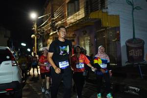 BIB: 4842, 345, 42485
                            <button type="button" onclick="openModal(26227674)" class="btn btn-primary btn-sm float-right btn-popup" data-toggle="modal" data-target=".modal-high-quality">
                        <i class="fas fa-shopping-cart"></i> Add to Cart
                    </button>
                                            <button type="button" onclick="isThisMe(26227674, true)" class="btn btn-success btn-sm float-right btn-popup btn-isme hidden" data-toggle="tooltip" data-placement="bottom" title="นี่คือรูปของคุณใช่ไหม คลิกที่นี่เพื่อเอาเข้าอัลบั้ม">
                        <i class="fas fa-plus"></i> Add to album
                    </button>
                    <button type="button" onclick="isThisMe(26227674, false)" class="btn btn-warning btn-sm float-right btn-popup btn-isnotme hidden">
                        <i class="fas fa-ban"></i> Remove from album
                    </button>