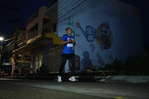 BIB: 4161
                            <button type="button" onclick="openModal(26226038)" class="btn btn-primary btn-sm float-right btn-popup" data-toggle="modal" data-target=".modal-high-quality">
                        <i class="fas fa-shopping-cart"></i> Add to Cart
                    </button>
                                            <button type="button" onclick="isThisMe(26226038, true)" class="btn btn-success btn-sm float-right btn-popup btn-isme hidden" data-toggle="tooltip" data-placement="bottom" title="นี่คือรูปของคุณใช่ไหม คลิกที่นี่เพื่อเอาเข้าอัลบั้ม">
                        <i class="fas fa-plus"></i> Add to album
                    </button>
                    <button type="button" onclick="isThisMe(26226038, false)" class="btn btn-warning btn-sm float-right btn-popup btn-isnotme hidden">
                        <i class="fas fa-ban"></i> Remove from album
                    </button>