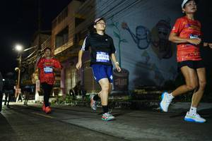 BIB: 4913
                            <button type="button" onclick="openModal(26226572)" class="btn btn-primary btn-sm float-right btn-popup" data-toggle="modal" data-target=".modal-high-quality">
                        <i class="fas fa-shopping-cart"></i> Add to Cart
                    </button>
                                            <button type="button" onclick="isThisMe(26226572, true)" class="btn btn-success btn-sm float-right btn-popup btn-isme hidden" data-toggle="tooltip" data-placement="bottom" title="นี่คือรูปของคุณใช่ไหม คลิกที่นี่เพื่อเอาเข้าอัลบั้ม">
                        <i class="fas fa-plus"></i> Add to album
                    </button>
                    <button type="button" onclick="isThisMe(26226572, false)" class="btn btn-warning btn-sm float-right btn-popup btn-isnotme hidden">
                        <i class="fas fa-ban"></i> Remove from album
                    </button>