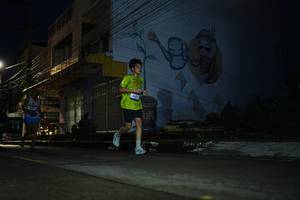 BIB: 151
                            <button type="button" onclick="openModal(26226211)" class="btn btn-primary btn-sm float-right btn-popup" data-toggle="modal" data-target=".modal-high-quality">
                        <i class="fas fa-shopping-cart"></i> Add to Cart
                    </button>
                                            <button type="button" onclick="isThisMe(26226211, true)" class="btn btn-success btn-sm float-right btn-popup btn-isme hidden" data-toggle="tooltip" data-placement="bottom" title="นี่คือรูปของคุณใช่ไหม คลิกที่นี่เพื่อเอาเข้าอัลบั้ม">
                        <i class="fas fa-plus"></i> Add to album
                    </button>
                    <button type="button" onclick="isThisMe(26226211, false)" class="btn btn-warning btn-sm float-right btn-popup btn-isnotme hidden">
                        <i class="fas fa-ban"></i> Remove from album
                    </button>