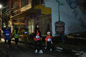 BIB: 3226, 3008
                            <button type="button" onclick="openModal(26231724)" class="btn btn-primary btn-sm float-right btn-popup" data-toggle="modal" data-target=".modal-high-quality">
                        <i class="fas fa-shopping-cart"></i> Add to Cart
                    </button>
                                            <button type="button" onclick="isThisMe(26231724, true)" class="btn btn-success btn-sm float-right btn-popup btn-isme hidden" data-toggle="tooltip" data-placement="bottom" title="นี่คือรูปของคุณใช่ไหม คลิกที่นี่เพื่อเอาเข้าอัลบั้ม">
                        <i class="fas fa-plus"></i> Add to album
                    </button>
                    <button type="button" onclick="isThisMe(26231724, false)" class="btn btn-warning btn-sm float-right btn-popup btn-isnotme hidden">
                        <i class="fas fa-ban"></i> Remove from album
                    </button>