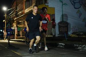 BIB: 3952
                            <button type="button" onclick="openModal(26226913)" class="btn btn-primary btn-sm float-right btn-popup" data-toggle="modal" data-target=".modal-high-quality">
                        <i class="fas fa-shopping-cart"></i> Add to Cart
                    </button>
                                            <button type="button" onclick="isThisMe(26226913, true)" class="btn btn-success btn-sm float-right btn-popup btn-isme hidden" data-toggle="tooltip" data-placement="bottom" title="นี่คือรูปของคุณใช่ไหม คลิกที่นี่เพื่อเอาเข้าอัลบั้ม">
                        <i class="fas fa-plus"></i> Add to album
                    </button>
                    <button type="button" onclick="isThisMe(26226913, false)" class="btn btn-warning btn-sm float-right btn-popup btn-isnotme hidden">
                        <i class="fas fa-ban"></i> Remove from album
                    </button>