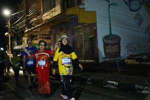 BIB: 3732, 4003, 47983
                            <button type="button" onclick="openModal(26230188)" class="btn btn-primary btn-sm float-right btn-popup" data-toggle="modal" data-target=".modal-high-quality">
                        <i class="fas fa-shopping-cart"></i> Add to Cart
                    </button>
                                            <button type="button" onclick="isThisMe(26230188, true)" class="btn btn-success btn-sm float-right btn-popup btn-isme hidden" data-toggle="tooltip" data-placement="bottom" title="นี่คือรูปของคุณใช่ไหม คลิกที่นี่เพื่อเอาเข้าอัลบั้ม">
                        <i class="fas fa-plus"></i> Add to album
                    </button>
                    <button type="button" onclick="isThisMe(26230188, false)" class="btn btn-warning btn-sm float-right btn-popup btn-isnotme hidden">
                        <i class="fas fa-ban"></i> Remove from album
                    </button>