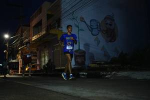 BIB: 3783
                            <button type="button" onclick="openModal(26226113)" class="btn btn-primary btn-sm float-right btn-popup" data-toggle="modal" data-target=".modal-high-quality">
                        <i class="fas fa-shopping-cart"></i> Add to Cart
                    </button>
                                            <button type="button" onclick="isThisMe(26226113, true)" class="btn btn-success btn-sm float-right btn-popup btn-isme hidden" data-toggle="tooltip" data-placement="bottom" title="นี่คือรูปของคุณใช่ไหม คลิกที่นี่เพื่อเอาเข้าอัลบั้ม">
                        <i class="fas fa-plus"></i> Add to album
                    </button>
                    <button type="button" onclick="isThisMe(26226113, false)" class="btn btn-warning btn-sm float-right btn-popup btn-isnotme hidden">
                        <i class="fas fa-ban"></i> Remove from album
                    </button>