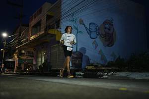 BIB: 5246
                            <button type="button" onclick="openModal(26226014)" class="btn btn-primary btn-sm float-right btn-popup" data-toggle="modal" data-target=".modal-high-quality">
                        <i class="fas fa-shopping-cart"></i> Add to Cart
                    </button>
                                            <button type="button" onclick="isThisMe(26226014, true)" class="btn btn-success btn-sm float-right btn-popup btn-isme hidden" data-toggle="tooltip" data-placement="bottom" title="นี่คือรูปของคุณใช่ไหม คลิกที่นี่เพื่อเอาเข้าอัลบั้ม">
                        <i class="fas fa-plus"></i> Add to album
                    </button>
                    <button type="button" onclick="isThisMe(26226014, false)" class="btn btn-warning btn-sm float-right btn-popup btn-isnotme hidden">
                        <i class="fas fa-ban"></i> Remove from album
                    </button>